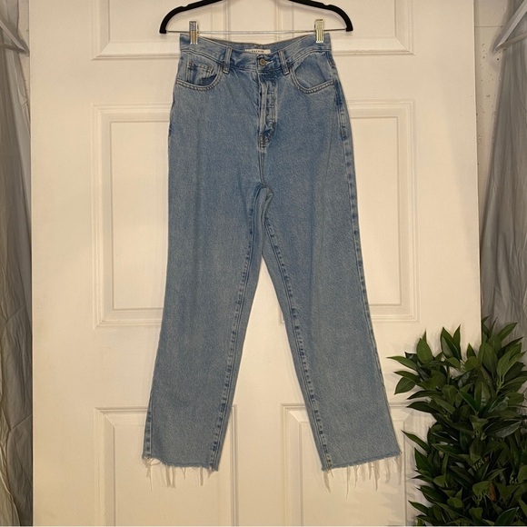 PacSun Light Wash High Rise Straight Frayed Hem Button Fly Jeans Size 26 - Picture 1 of 8